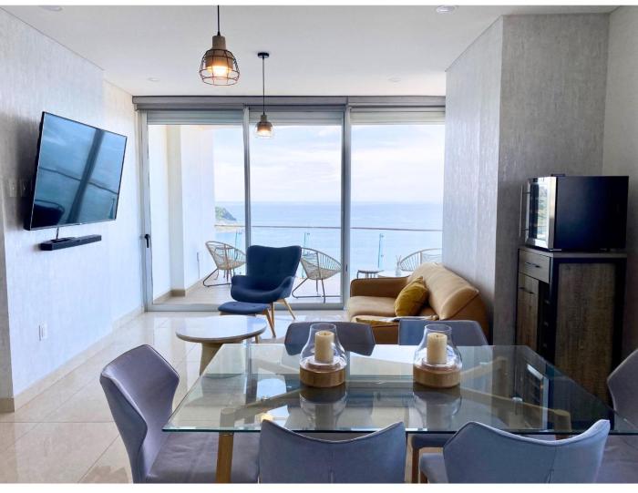 Front Beach Luxury Condo in Camino al Mar