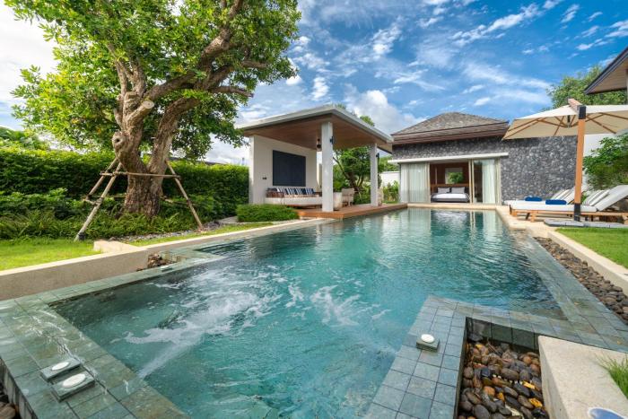 Luxury Royale Bangtao Pool Villa with maid