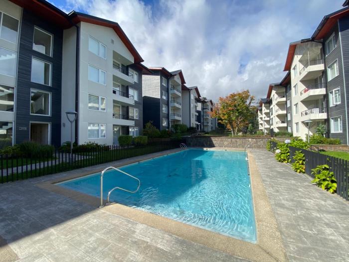 Ski Route & Pool - Robles del Volcan Condo