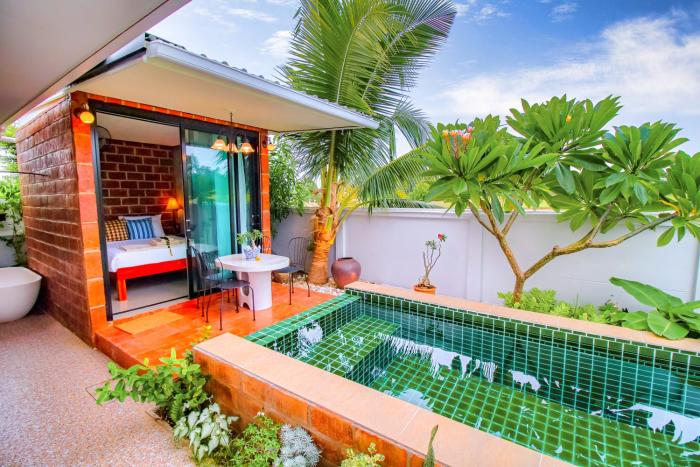 Ped pool villa