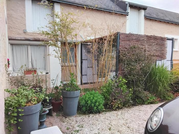 House near Chateaux de la Loire