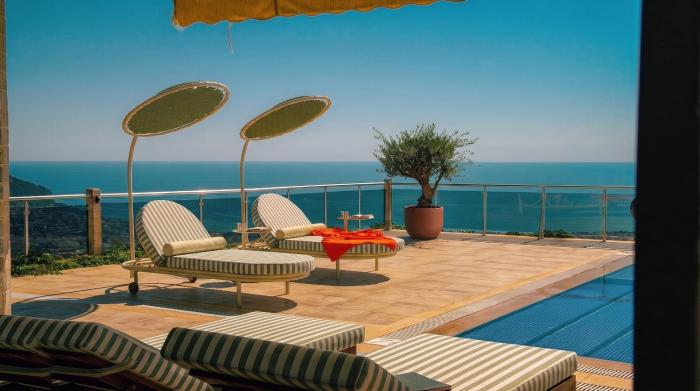 Qoople Villa Toskana- Panoramic 360 sea & castle view