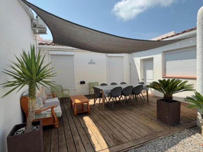 Casa en Santa Margarita para 67 personas con terraza jardín y patio trasero - ES-204-61