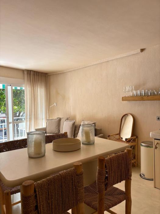 A 10 pasos de la playa I Apartamento boho-chic