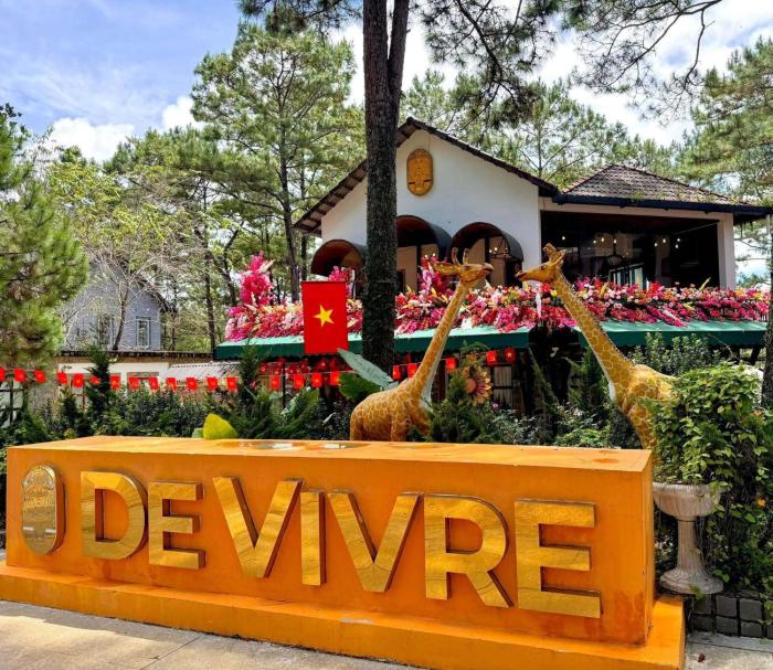 De Vivre Café & Home