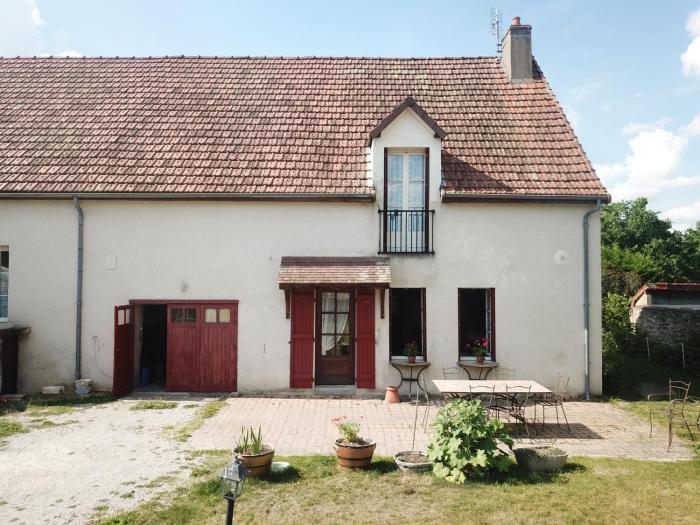 Maison Bourguignonne près de la route des vins