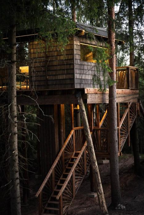 Lootvina Houses - Luxury treehouse withmodern amenities