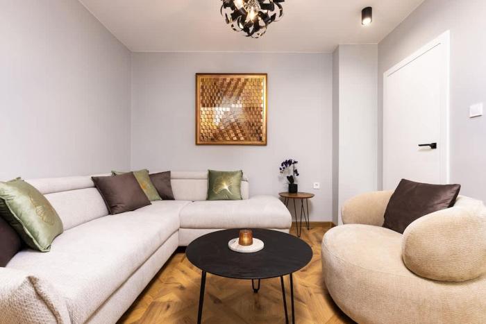 Happy People 2 BD, Central Plovdiv by Flat Mаnager