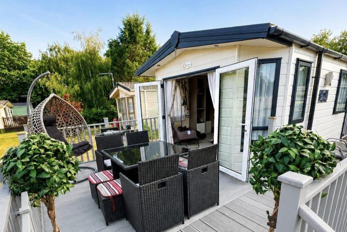 StaticCaravan-6Berth-DogFriendly