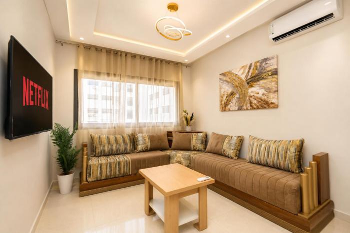 Spacious 2BR Apartment Above Carrefour - Agadir