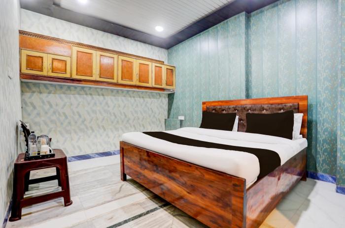 Hotel O Lotus Inn