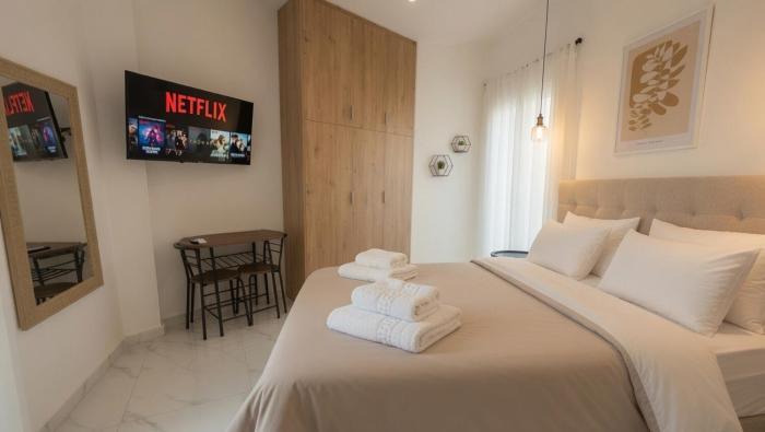 Neos Kosmos Prime Suites No1