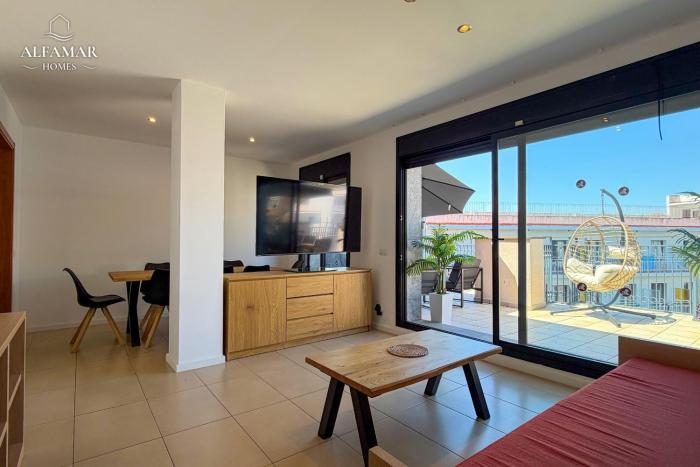 Joie Suite - Modern Apartment with Parking & Pool
