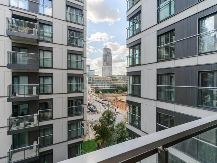 City Apartment with Balcony