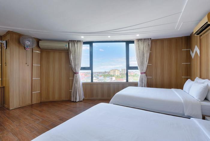 SAILING TOWER Hotel
