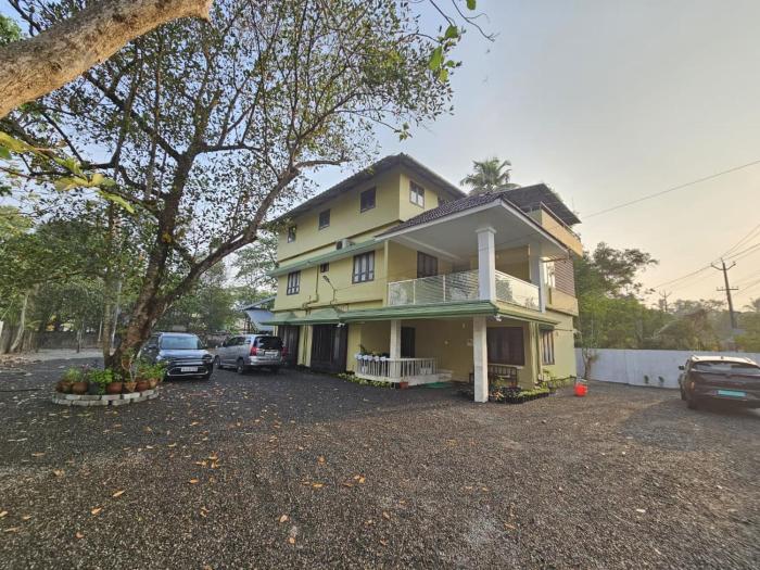 Madonna Meadows Homestay