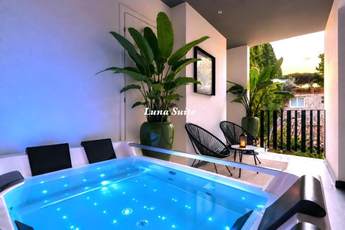 Taormina In Light Suites