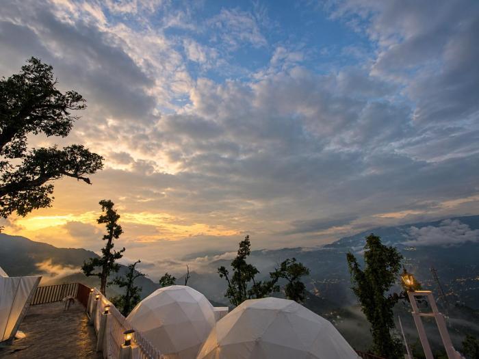 The Edge Mountain Glamps & Luxury Domes Mussoorie