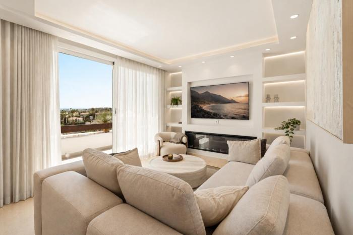 New Luxury Penthouse Rooftop Jacuzzi & Sea View