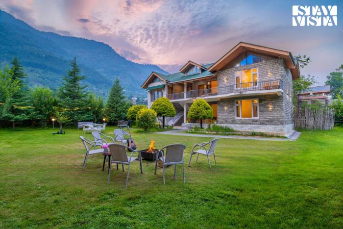 StayVista at Raison Meadows with BBQ & Bonfire