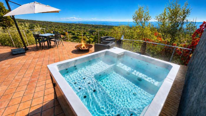 Rahal Etna Luxury- Private jacuzzi & Infinity Pool