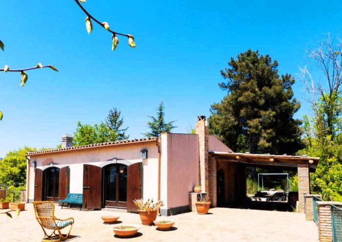 Villa con Jacuzzi sullEtna con terrazza panoramica