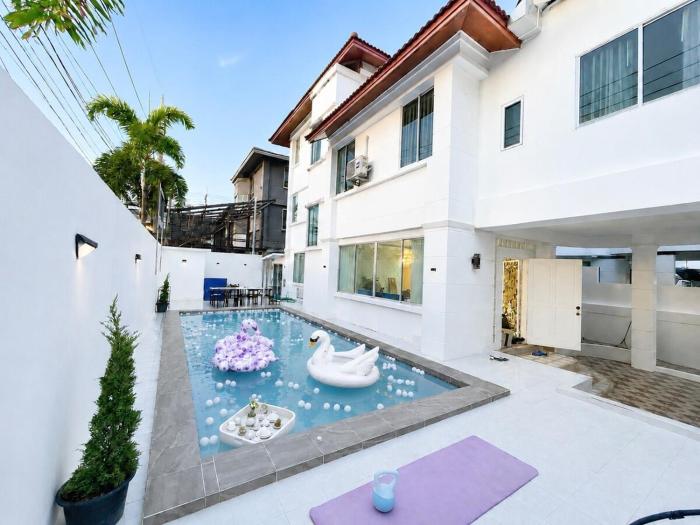 The Memory Pool Villa Pattaya