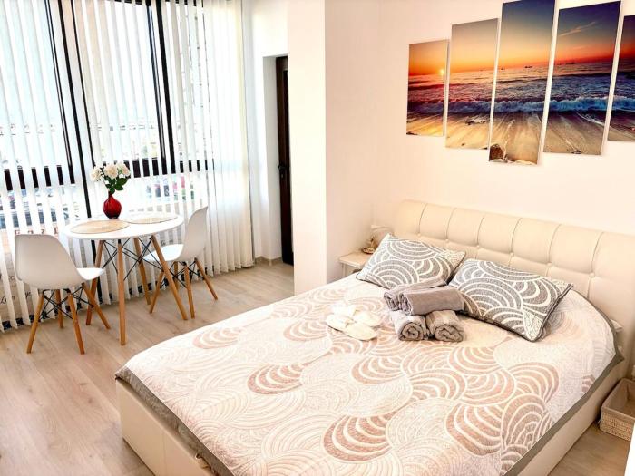 Beachfront Studio Apartment Marina Dinevi