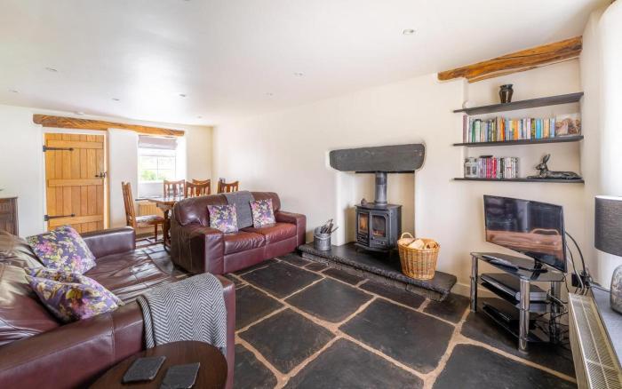 2 Bed in Ambleside oc-lr059