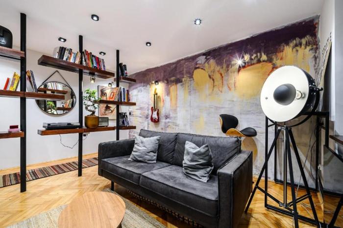 Transylvanian Nest - Central 1BR with Parking