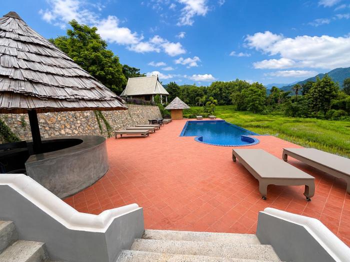 KuangSi Resort