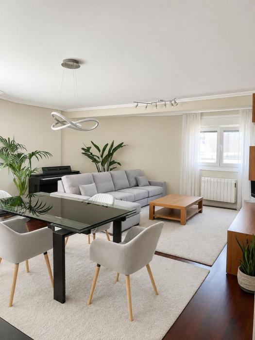 AJ Luxury Home