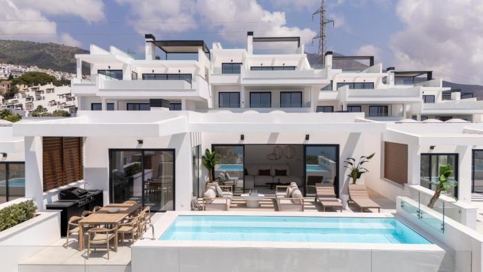 Moana 4 - Luxury Home Private Pool
