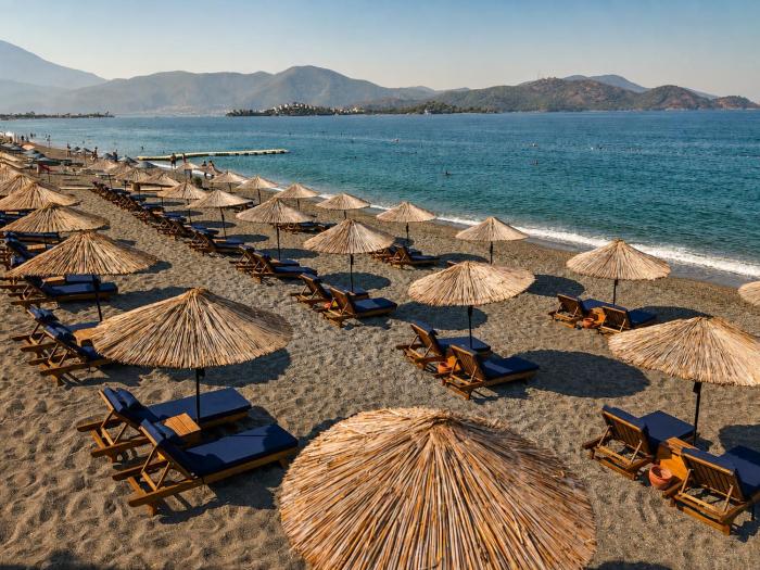 Uras Beach Hotel