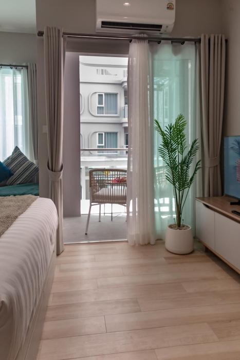 Title Serenity Studio with Balcony by TVC F206