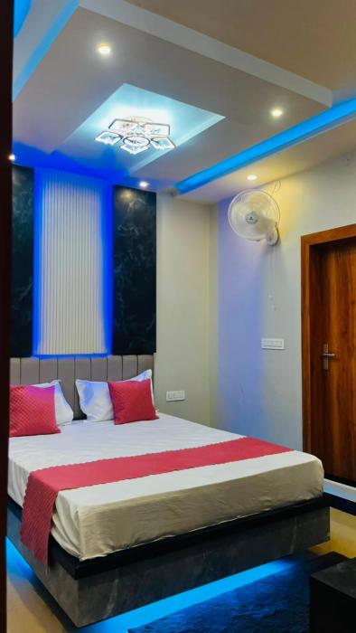 Blue hill hotel