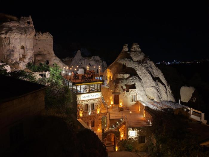 Rose Moon Cave