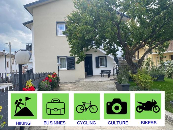 AMALA-I LAquila-Alloggio con Parcheggio, Giardino e Deposito Bici