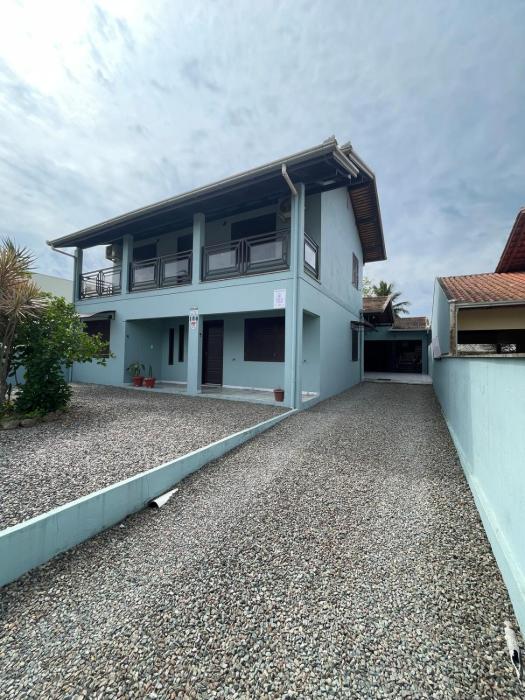 Casa meia praia- Navegantes SC
