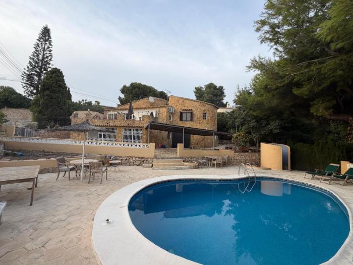 Hermosa y Coqueta Casa Chalet Vistas al Mar Urb San Jaime Benissa