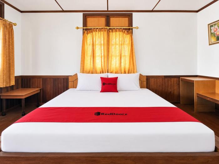 RedDoorz at Derawan Beach Cottage
