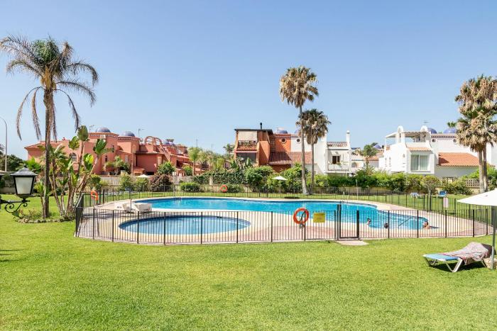 Exclusive Alamos Beach