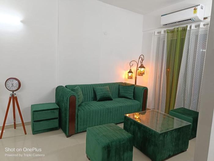 VacationBuddy Premium 3 BHK High-Rise City Views in DLF Capital Greens