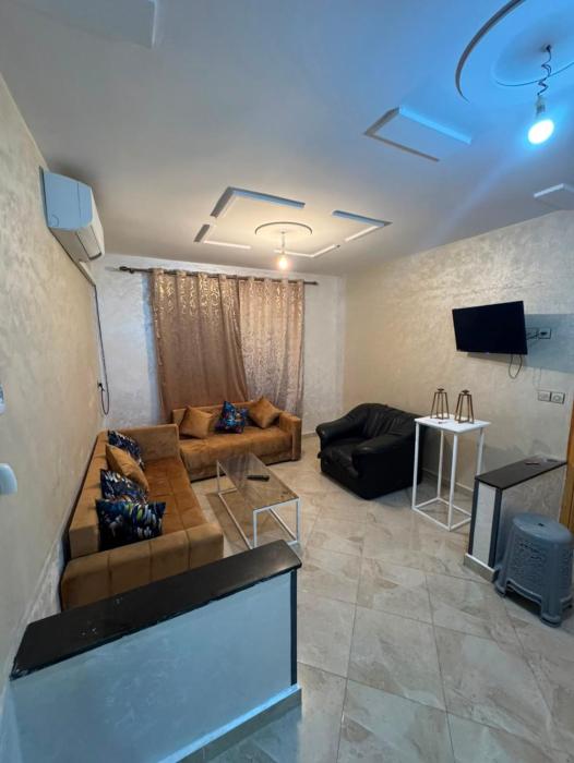 BEL APPARTEMENT CENTRAL À 10min DE LEAU SAIDIA