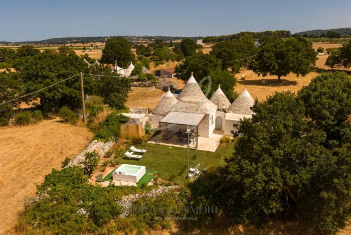 TD Dimora Le Pire Trulli with Private Jacuzzi