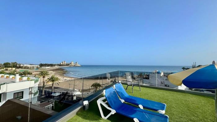 Modern apartment - right on the beach in Arguineguín