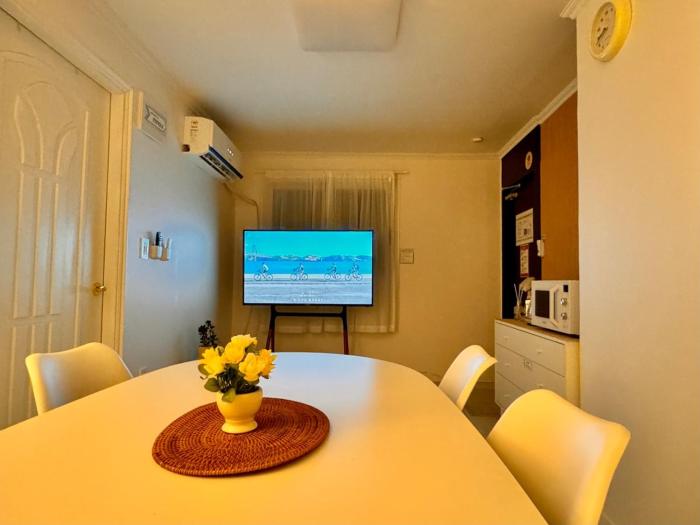 Mingle Stay - 3 Bedroom Home near Gocheok Sky Dome & Oryu Station