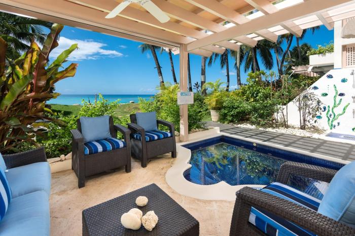 Private Beachfront Oasis - Reeds House 1 3 bed