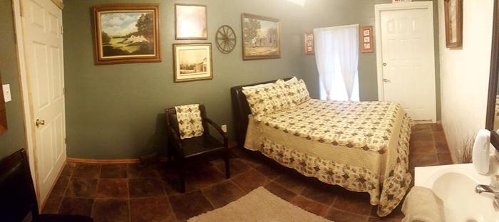 Charming Vacation Rental at Eclectic Property near Lake Palestine in Canton, Texas