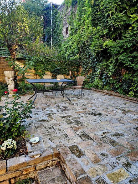 Hidden Oasis Apartment
